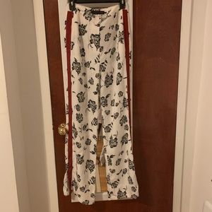 House of Harlow x revolve pants sz medium